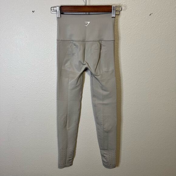 Gymshark Gray Seamless 7/8 Leggings Size XS - Picture 3 of 4